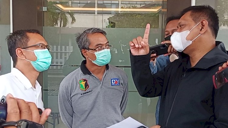 Kabid Humas Polda Jatim Kombes Gatot Repli Handoko koordinasi dengan Biddokes