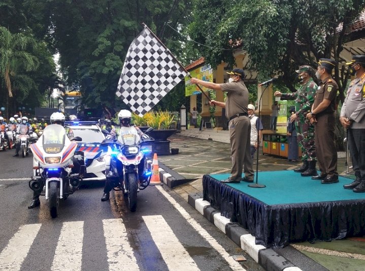 Pj. Bupati Sidoarjo Hudiyono saat membuka kegiatan operasi yustisi/RMOLJatim.