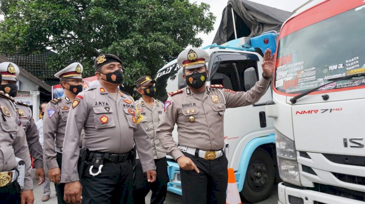 Truk diamankan petugas Satlantas Polres Probolinggo/RMOLJatim