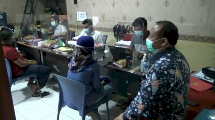 Penyidik Polres Probolinggo, memeriksa saksi dari kalangan medis/RMOLJatim
