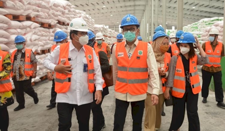 Pimpinan Komisi IV DPR RI, Hasan Aminuddin, dalam Kunjungan Kerja Spesifik Komisi IV DPR ke PT Petrokimia Gresik/Ist