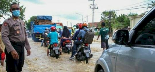 Banjir di Jalan Nasional Jombang - Kertosono/RMOLJatim