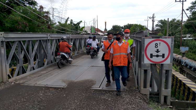 Peninjauan Jembatan Penghubung Probolinggo - Lumajang/RMOLJatim