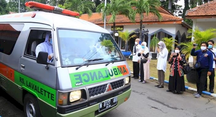 Bupati Probolinggo saat memimpin pelepasan almarhum dr Saiful Bahri di Pendopo/RMOLJatim