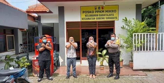 Ajeng saat sidak di posko PPKM Mikro Baratajaya/ist