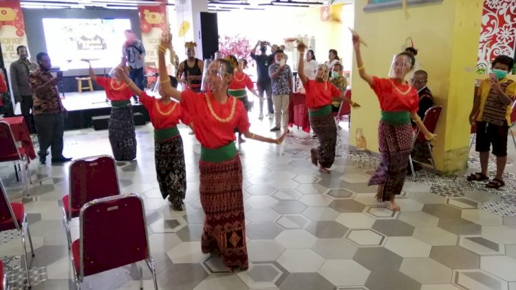 Salah satu tarian asal Maumere.