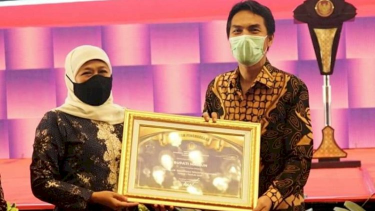    Penghargaan kabupaten Madiun sebagai Kabupaten di Indonesia yang tercepat menyalurkan 100 persen Dana Desa Tahap Pertama Tahun 2021. 