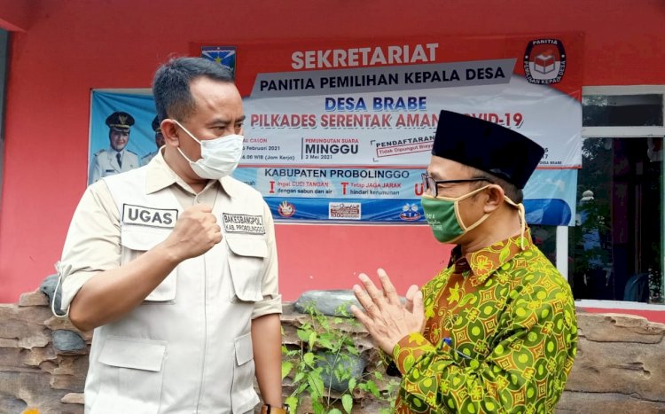 Ugas Irwanto saat menemui Ketua Pilkades, Ahmad Baidawi/RMOLJatim