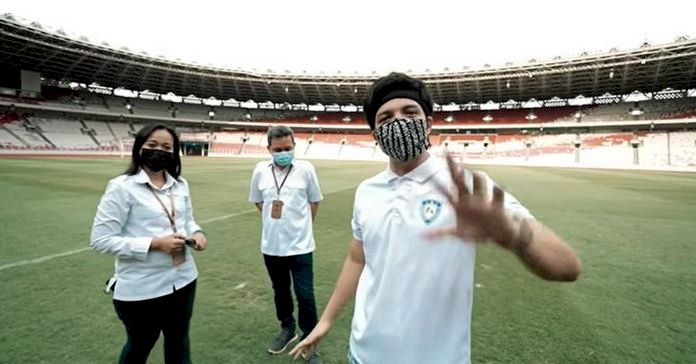 Atta Halilintar saat mengunjungi Stadion Utama Gelora Bung Karno Jakarta/Repro
