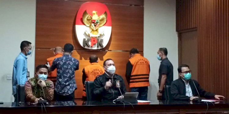 KPK memamerkan barang bukti uang dalam OTT Gubernur Sulses, Nurdin Abdullah/RMOL