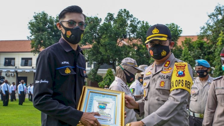 Kapolres Jombang beri penghargaan pada jajarannya