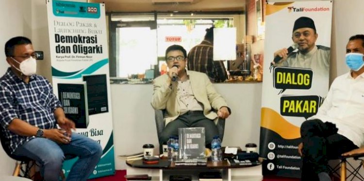 Bedah buku tulisan Prof Firman Nooer tentang Demokrasi dan Oligarki/Ist