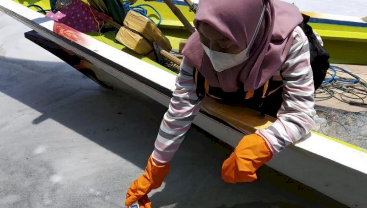Pengecekan kandungan sungai Tambak Wedi/Ist