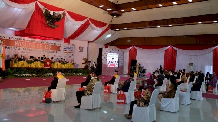 Eri Cahyadi menghadiri wisuda Untag Surabaya/RMOLJatim