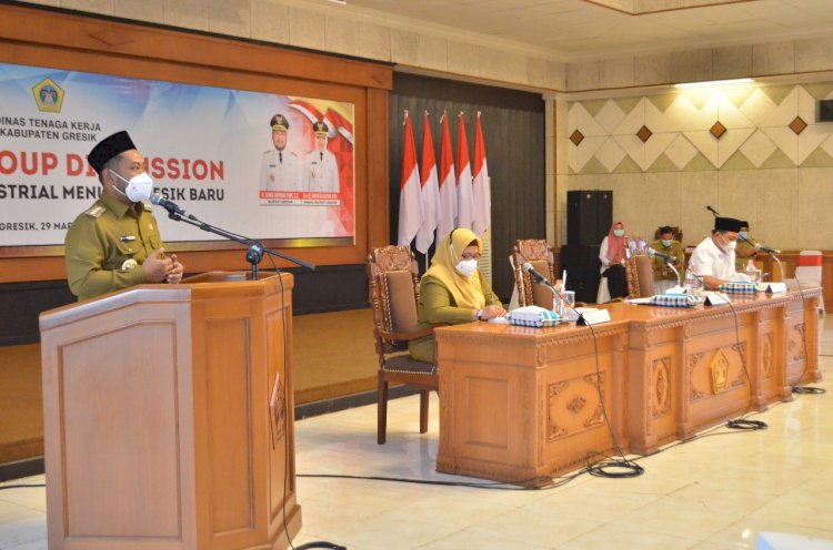 Bupati Gresik, Fandi Akhmad Yani saat acara Focus Group Discussion (FGD)/RMOLJATIM