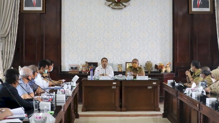 Eri Cahyadi audensi dengan perwakilan pedagang serta pemilik apartemen di area CITO/RMOLJatim