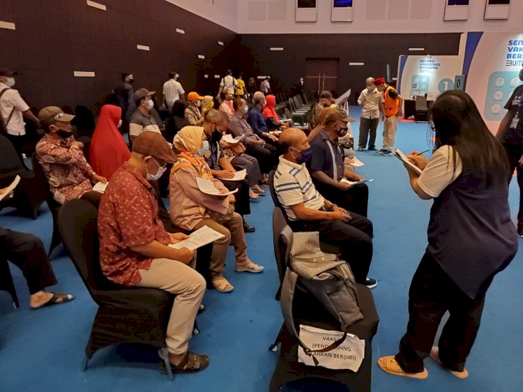 Suasana vaksinisasi di Grand City, Surabaya/Ist