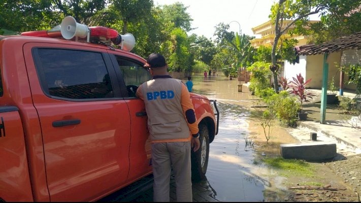 Banjir di Kecamatan Kwadungan, Ngawi akibat Kali Madiun meluap