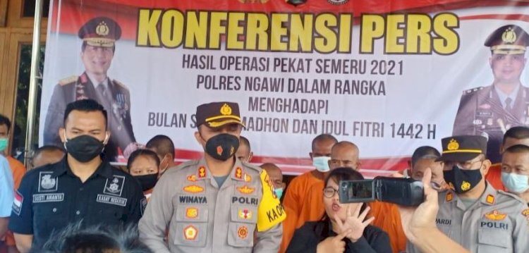 Kapolres Ngawi AKBP I Wayan Winaya menggelar press release selama operasi pekat/Ist