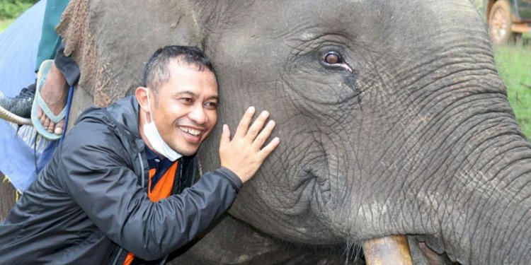 Wakil Bupati Bengkalis, Bagus Santoso, dan Gajah Sarma/Ist