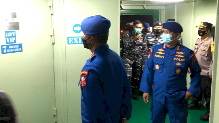 Ditpolairud Polda Jatim Turut Serta Dalam Pencarian KRI Nanggala-402 di Perairan Bali