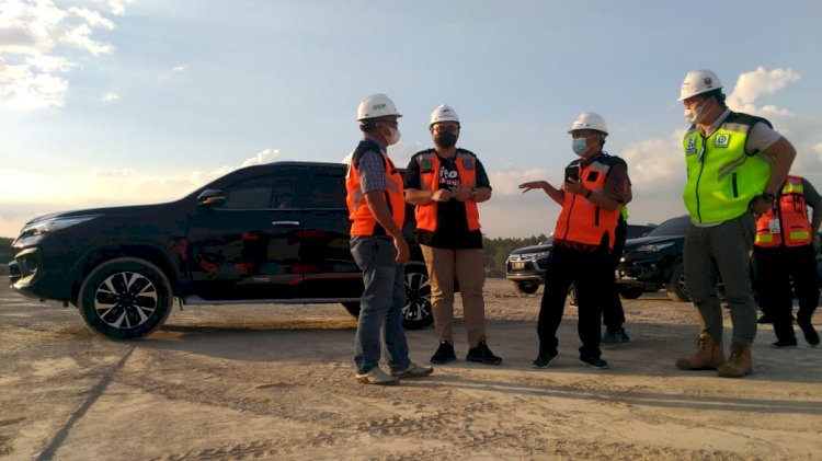 Bupati Kediri bersama Direktur PT Surya Dhoho Investama Tinjau Proyek Bandara Dhoho Kedir/RMOLJatim