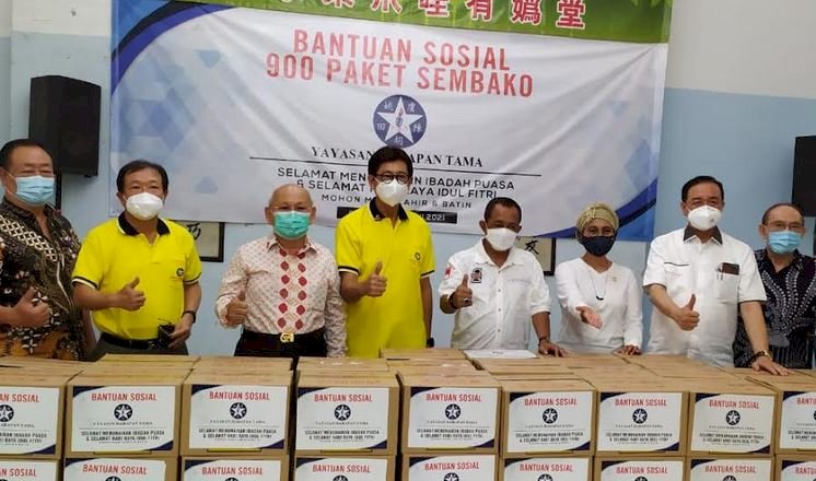 Armudji menghadiri pembagian bansos 900 Paket Sembako oleh Yayasan Harapan Tama memberikan/ist