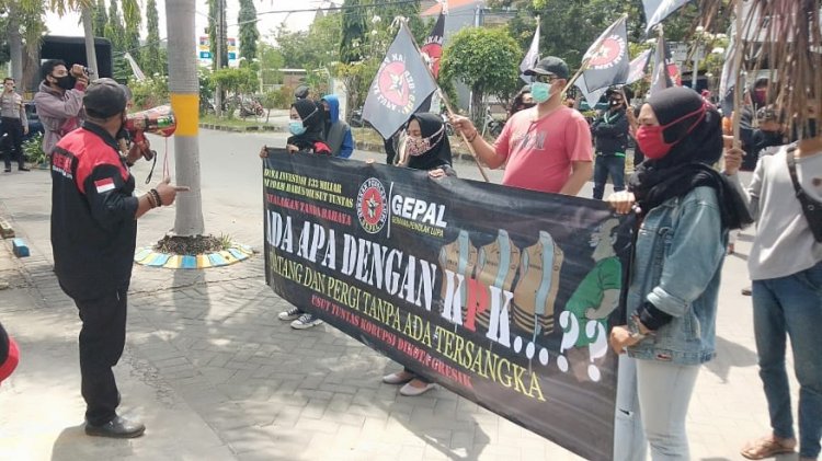 Aksi Gepak di Gresik