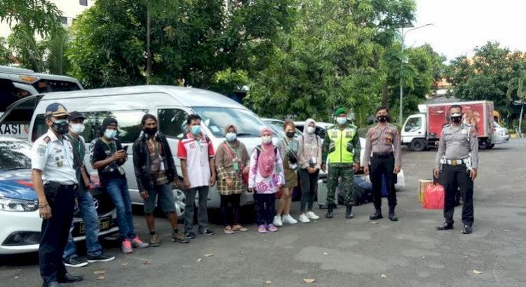 Penjemputan warga Bojonegoro di Surabaya/Ist 