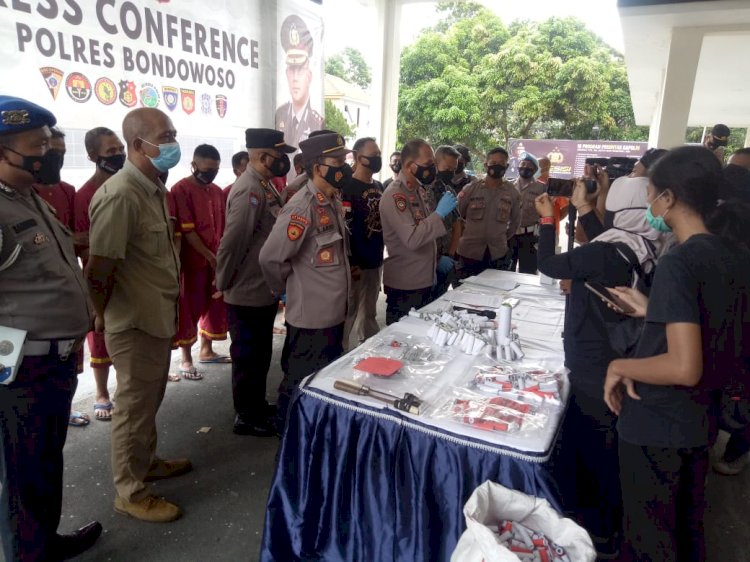 Press rilis kasus bubuk mercon di Mapolres Bondowoso/RMOLJatim