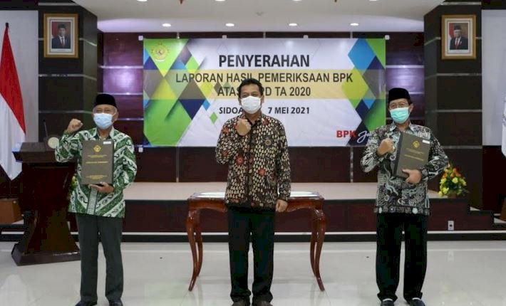 Dalam kondisi pandemi Covid-19, acara penyerahan LHP BPK diselenggarakan secara singkat dengan memperhatikan protokol kesehatan ketat/Ist