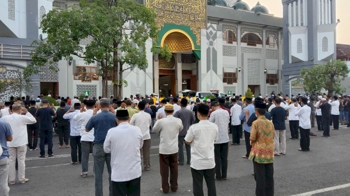 Proses pemberangkatan jenazah / RMOLJatim