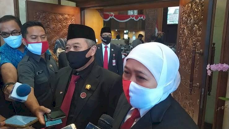 Gubernur Khofifah dan Ketua DPRD Jatim, Kusnadi/Net