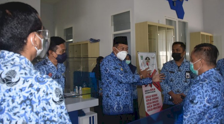 Wakil Bupati Malang, Drs. H. Didik Gatot Subroto, SH, MH saat melakukan Sidak/Ist