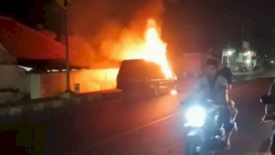 Mobil yang terbakar / ist
