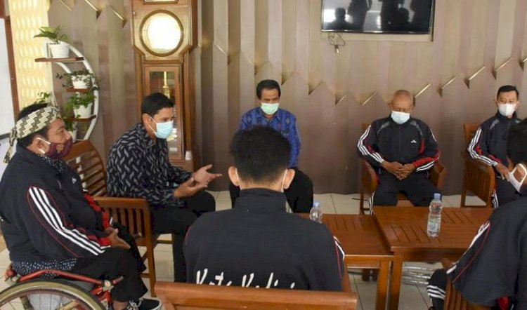 Wali Kota Kediri Abdullah Abu Bakar memberi motivasi pada 10 atlet Paralimpik/RMOLJatim