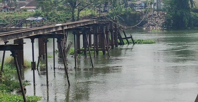 Jembatan Jong Biru atau Jembatan Mrican, bekas peninggalan Belanda/RMOLJatim