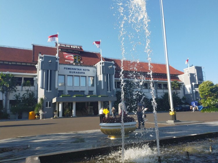 Balai Kota Pemkot Surabaya/Ist