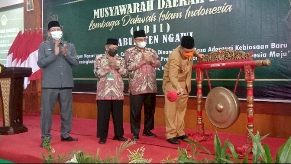 Ony Anwar, Bupati Ngawi membuka Musda DPD LDII Ngawi ke-IX