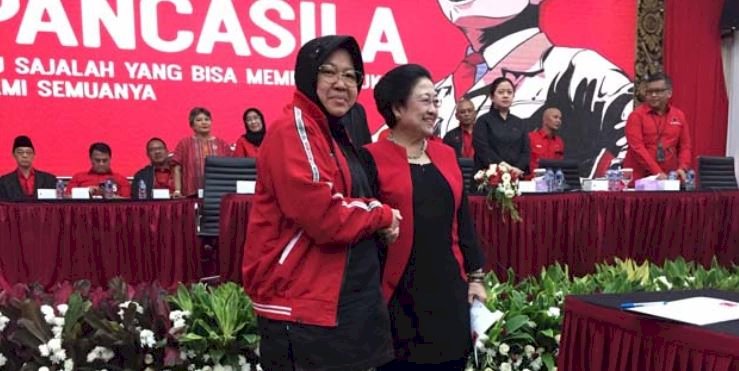 Ketua DPP PDIP sekaligus Menteri Sosial Tri Rismaharini bersama Ketua Umum PDIP, Megawati Soekarnoputri/Net  