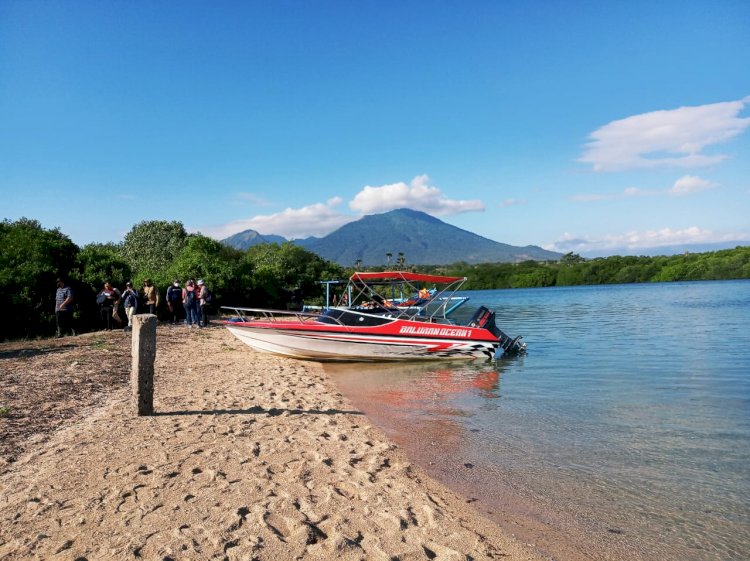 salah satu destinasi wisata yang berada di Merak, kawasan TN Baluran, Situbondo/RMOLJatim