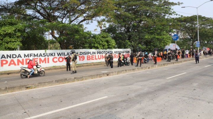 Suasana penyekatan pintu masuk surabaya dari jembatan suramadu/RMOLJatim