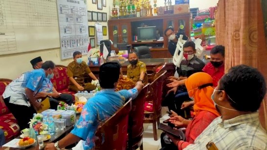 Camat Benowo, Surabaya, Muslich Hariyadi berkantor di RW 1 Kelurahan Kandangan/RMOLJatim