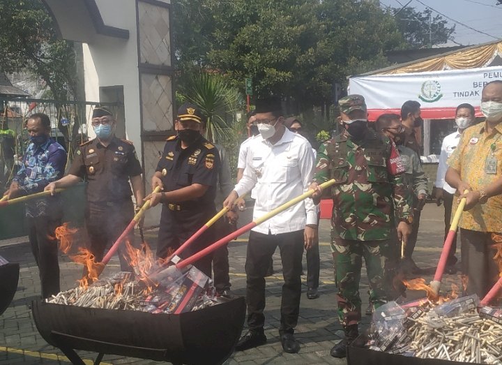 Pemusnahan barang bukti perkara di Kejari Sidoarjo/RMOLJatim