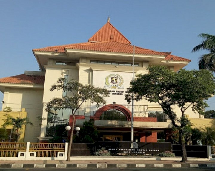 Gedung DPRD Surabaya/Net