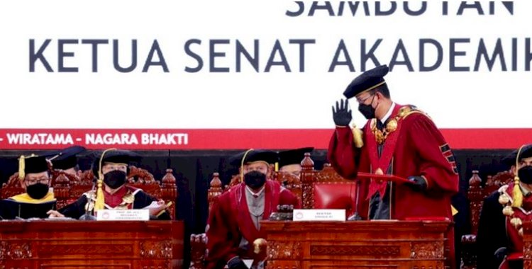 Rektor Universitas Pertahanan (Unhan), Laksamana Madya TNI Prof Amarulla Octavian saat memberi sambutan dalam pengukuhan gelar profesor kehurmatan kepada Megawati Soekarnoputri/Ist