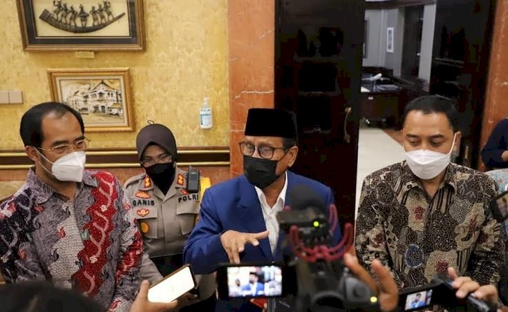 Achmad Zaini bersama Wali Kota Eri/RMOLJatim