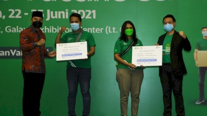 Wali Kota Eri saat menghadiri acara Grab Vaccine Center/RMOLJatim