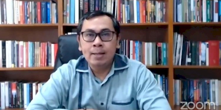 Stafsus Menteri Keuangan, Yustinus Prastowo dalam webinar Majelis Ekonomi dan Kewirausahaan (MEK) PP Muhammadiyah/Repro