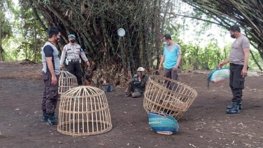 penggrebekan judi sabung ayam/ist